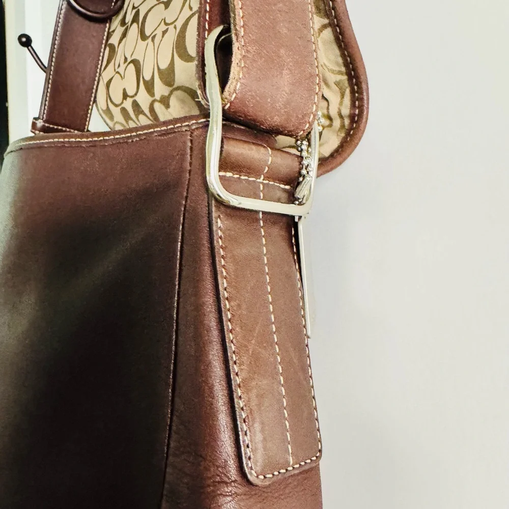 Vintage Coach Patricia Legacy Brown Leather Flap Crossbody Bag